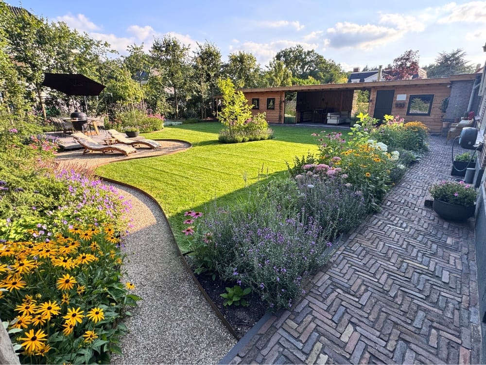 tuinrenovatie achterhoeks padvast tuinpad arnhem noord