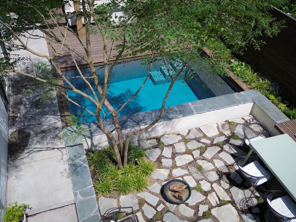 Flagstones icm gazon in Tuinaanleg in hilversum